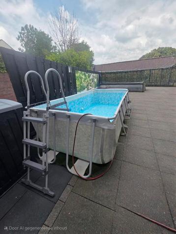 Zwembad 4x2m met pomp, trap en zonnepanelen beschikbaar voor biedingen