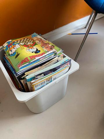 Grote verzameling Donald Duck stripboeken beschikbaar voor biedingen