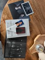 BTS Concept Photobook Clue vers. (V photocard), Ophalen of Verzenden, Zo goed als nieuw, Artiest