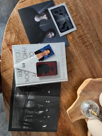 BTS Concept Photobook Clue vers. (V photocard) beschikbaar voor biedingen