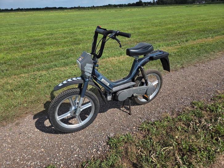 Vespa super bravo 70cc, Fietsen en Brommers, Brommers | Vespa, Zo goed als nieuw, Ophalen