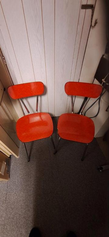 Oma's stoeltjes beschikbaar voor biedingen