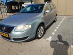 Volkswagen Passat 2.0 FSI 110KW Variant 2006 Blauw, Voorwielaandrijving, 4 cilinders, 1984 cc, Blauw