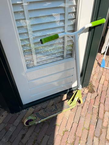 Te koop stunt step district in goede staat beschikbaar voor biedingen