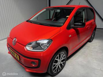 Volkswagen Up! 1.0 groove up! Automaat, Stoelverwarming beschikbaar voor biedingen