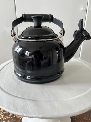  Creuset fluitketel zwart  beschikbaar voor biedingen