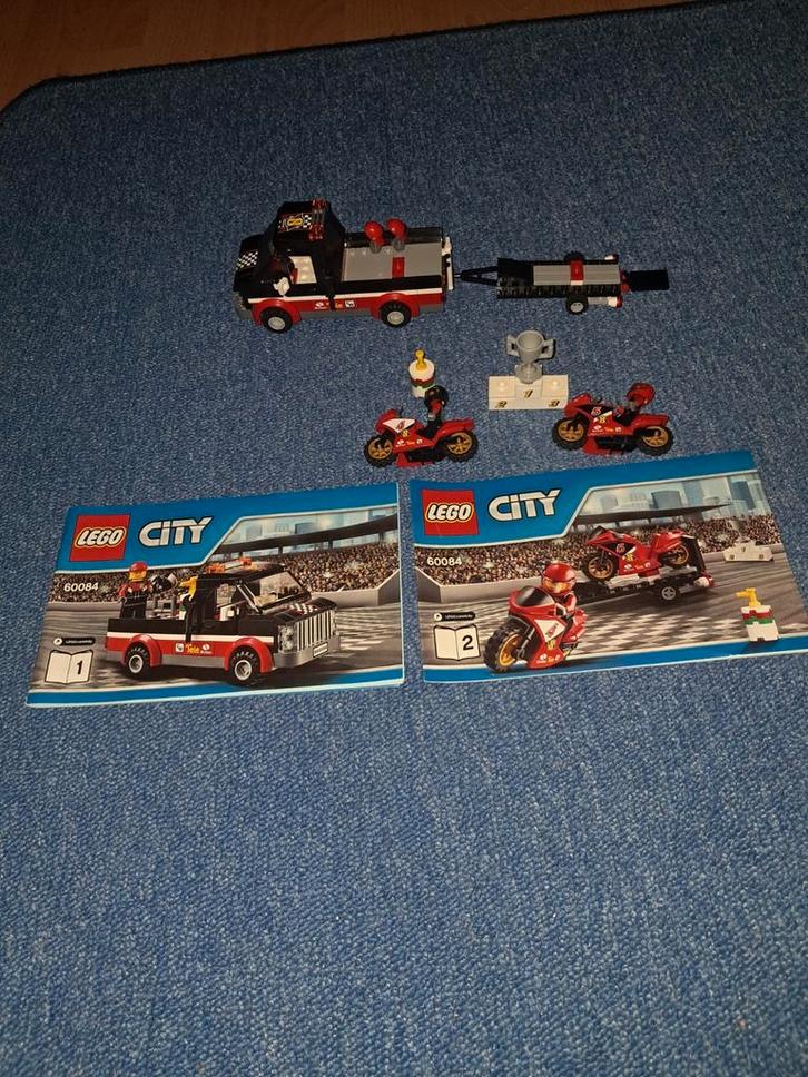 LEGO City 60084 Racewagen Transport, Kinderen en Baby's, Speelgoed | Duplo en Lego, Gebruikt, Lego, Complete set, Ophalen of Verzenden