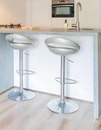 Barkrukken, 2 krukken, Ophalen, Zo goed als nieuw, 60 tot 90 cm