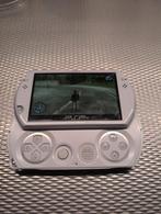 Psp go 2x een witte en een zwarte, Spelcomputers en Games, Ophalen, Zo goed als nieuw, PSP Go