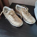 Nieuwe Sacha Sneakers Goud - Maat 36, Kleding | Dames, Schoenen, Overige kleuren, Nieuw, Ophalen of Verzenden, Sneakers of Gympen
