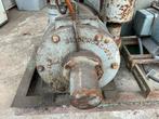 Vacuümpomp met elektromotor  bieden naar waarde a.u.b., Ophalen, Gebruikt