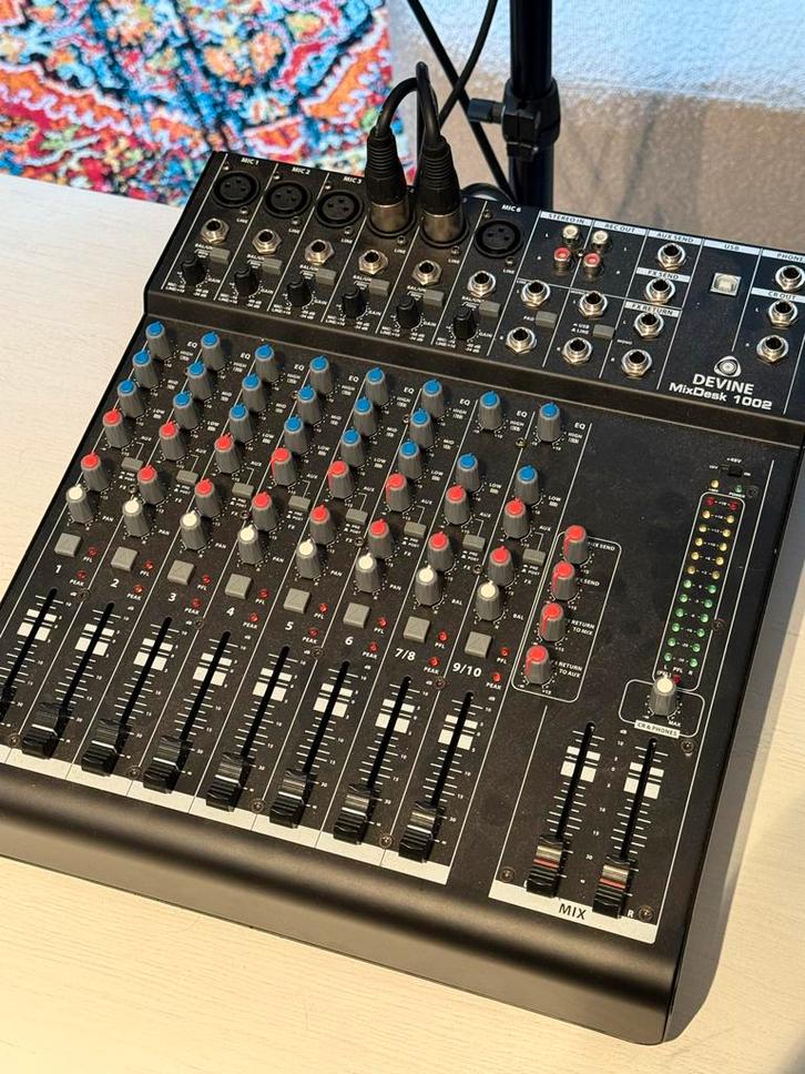 Devine MixDesk 1002 Mengpaneel, Muziek en Instrumenten, Mengpanelen, Zo goed als nieuw, 5 tot 10 kanalen, Microfooningang, Ophalen
