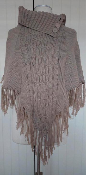 Poncho  beschikbaar voor biedingen