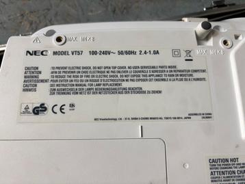 NEC VT57 Beamer met Koffer & Kabels beschikbaar voor biedingen