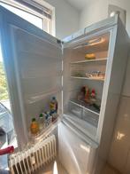 Koelkast met vriezer, Merk Indesit, Witgoed en Apparatuur, Koelkasten en IJskasten, Ophalen, Gebruikt, 200 liter of meer, 60 cm of meer