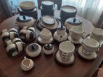 Compleet Aardewerk Servies - Bruin/Beige, Huis en Inrichting, Ophalen, Nieuw, Overige stijlen, Aardewerk