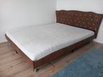 bed met matras 160x200, Ophalen, Overige materialen, Bruin, Tweepersoons