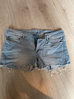 Levi’s korte spijkerbroek maat 30, Blauw, Ophalen of Verzenden, Zo goed als nieuw, W30 - W32 (confectie 38/40)
