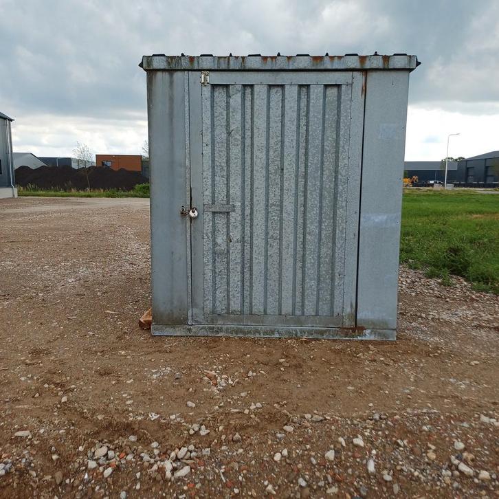 Metalen opslag materiaal hok / container / dierenverblijf, Doe-het-zelf en Verbouw, Metalen, Gebruikt, IJzer, Ophalen