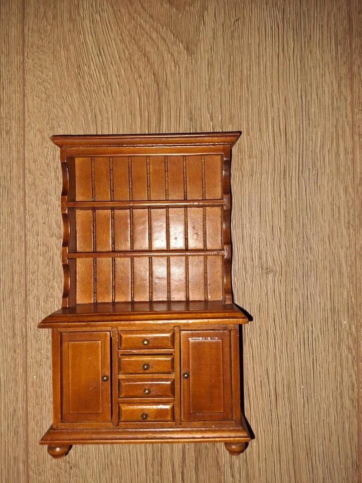 Poppenhuis Buffetkast Schaal 1:12, Verzamelen, Poppenhuizen en Toebehoren, Ophalen of Verzenden