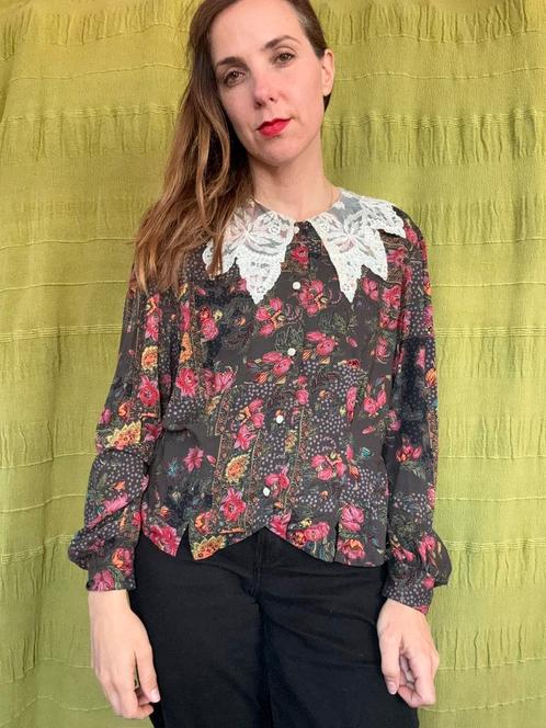 Vintage blouse / shirt met kanten kraag - print, Kleding | Dames, Blouses en Tunieken, Gedragen, Maat 42/44 (L), Ophalen of Verzenden