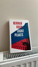 Herman Koch - Luchtplaats, Ophalen of Verzenden, Zo goed als nieuw, Nederland