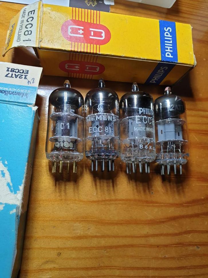 4x ECC81 Philips Siemens - Getest - Goede Resultaten, Antiek en Kunst, Antiek | Tv's en Audio, Ophalen of Verzenden