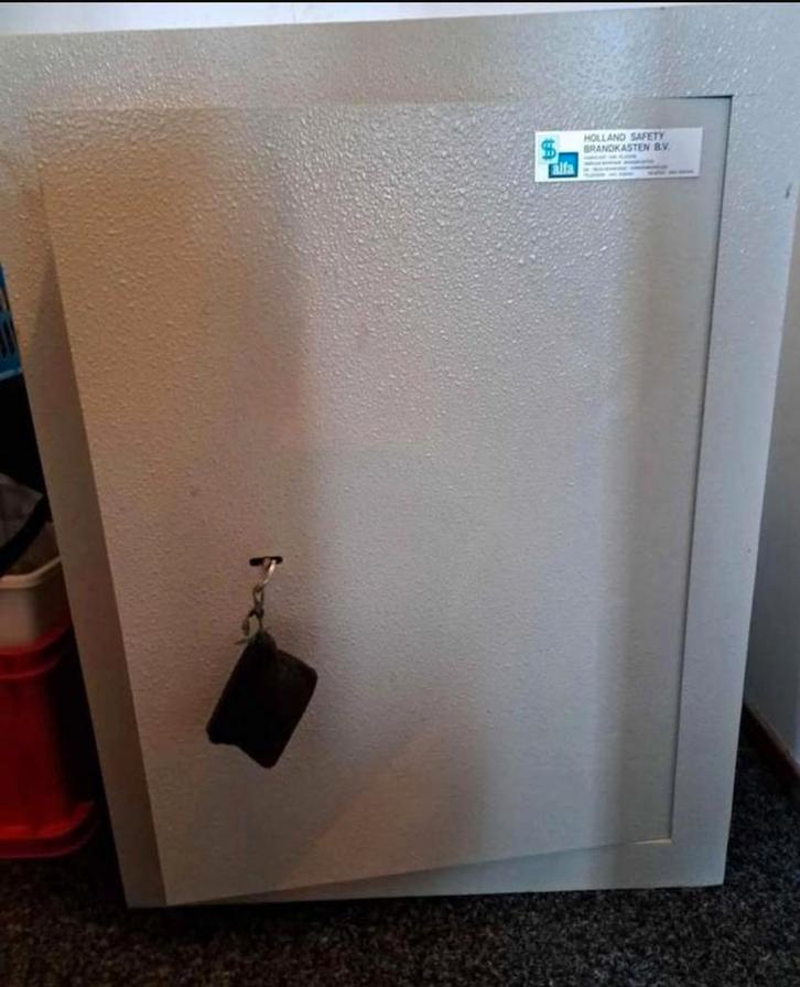 Zware Kluis / Brandkast - Holland Safety, Huis en Inrichting, Brandblussers en Brandkasten, Gebruikt, Brandkast, Ophalen