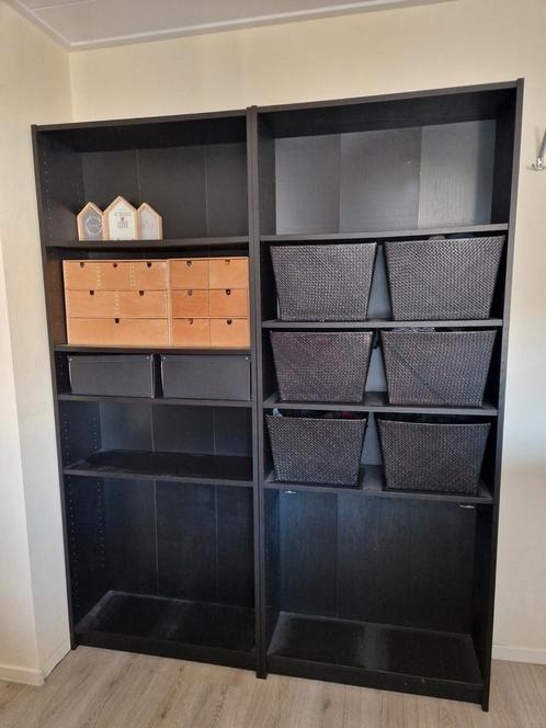 Zwarte kast 1x  ikea Billy - boekenkast kleding opbergen, Huis en Inrichting, Kasten | Boekenkasten, Zo goed als nieuw, 50 tot 100 cm