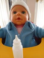 Babypop lacht en praat merk ChouChou met kinderstoel, Ophalen, Zo goed als nieuw, Babypop