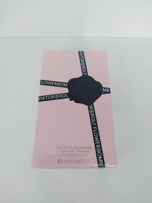 Nieuw Viktor & Rolf Flowerbomb Parfum 20 ml Travelspray, Sieraden, Tassen en Uiterlijk, Uiterlijk | Parfum, Nieuw, Ophalen of Verzenden