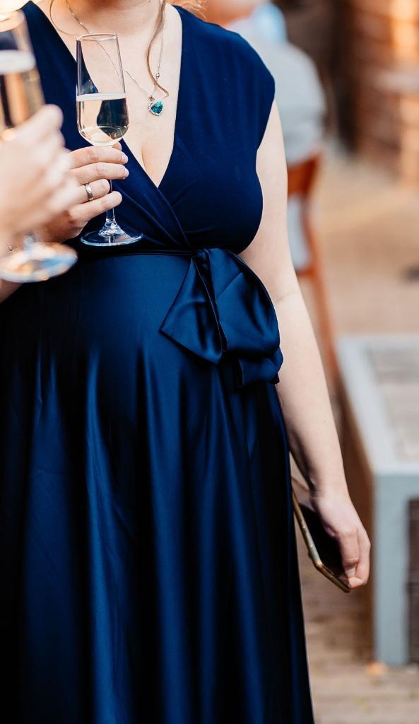 Zwangerschapsjurk bruiloft/feest mt.38, Kleding | Dames, Positiekleding, Zo goed als nieuw, Jurk, Maat 38/40 (M), Blauw, Ophalen of Verzenden