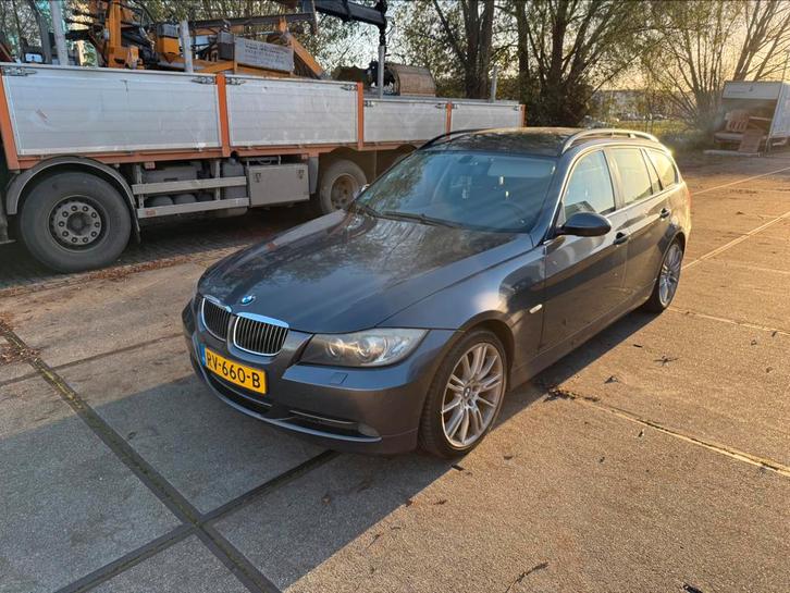 BMW 3-Serie 3.0 XD 330 Touring AUT 2006 Grijs, Auto's, BMW, Particulier, 3-Serie, Diesel, G, Stationwagon, Automaat, Geïmporteerd