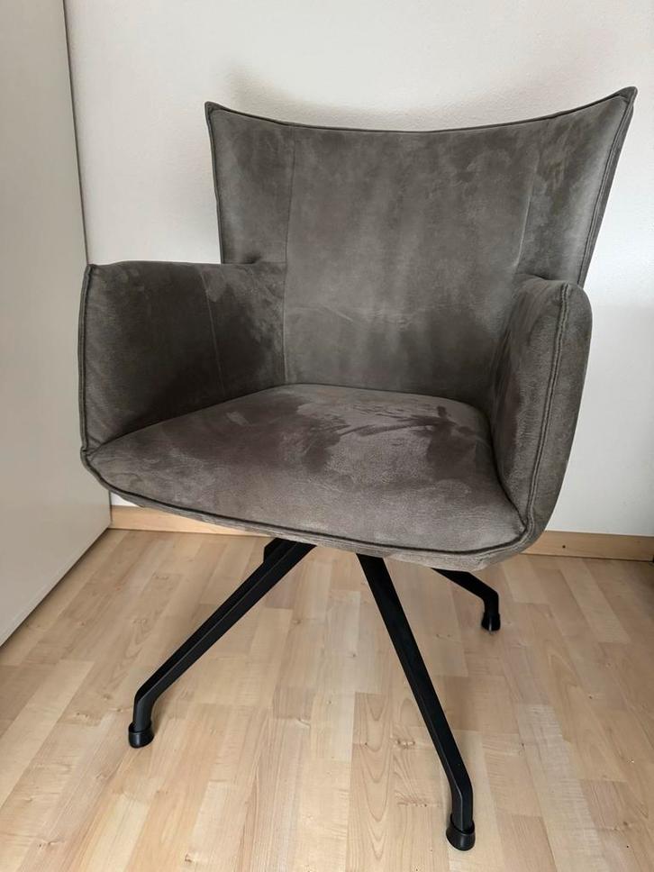 Mooie grijze eetkamerstoel (4x) met armleuning, Huis en Inrichting, Stoelen, Gebruikt, Vier, Metaal, Grijs, Ophalen