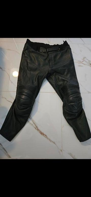 Motorkleding leer broek merk Ixs met protector  beschikbaar voor biedingen