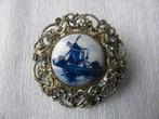 Oude Zilver Kleurige Filigrain Broche met Delfts Blauw Molen, Overige materialen, 4 tot 7 cm, Gebruikt, Verzenden