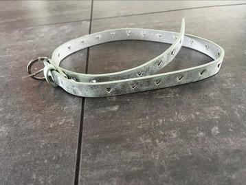 2 kinderriemen beschikbaar voor biedingen