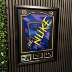 Luke Littler ingelijst gesigneerd Darts shirt met COA, Verzamelen, Sportartikelen en Voetbal, Verzenden, Nieuw, Buitenlandse clubs