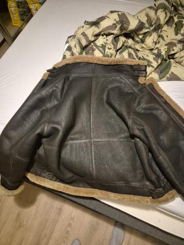 mooie winterjas beschikbaar voor biedingen