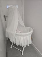 Mooie witte wieg met hemeltje, Kinderen en Baby's, Babywiegjes en Ledikanten, Ophalen, Zo goed als nieuw, Wieg