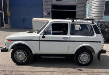 Lada Niva 4x4, 1600cc, youngtimer, 100% roestvrij / apk OK beschikbaar voor biedingen