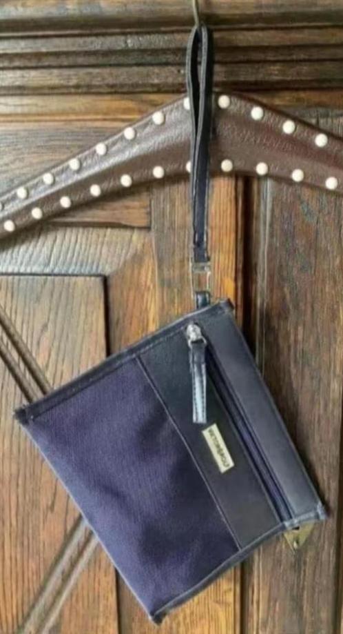 Donkerblauw tasje polstasje toilettas Viktor & Rolf; 20 x 15, Sieraden, Tassen en Uiterlijk, Toilettassen, Zo goed als nieuw, Blauw
