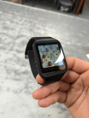 Sony Smartwatch 3  beschikbaar voor biedingen