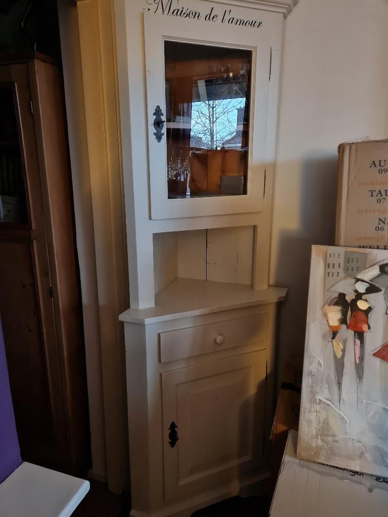 Witte hoekkast, Huis en Inrichting, Kasten | Vitrinekasten, Ophalen, 50 tot 100 cm, Zo goed als nieuw, 150 tot 200 cm