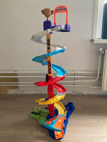 VTech Toet Toet Auto Tornado Stuntpark beschikbaar voor biedingen