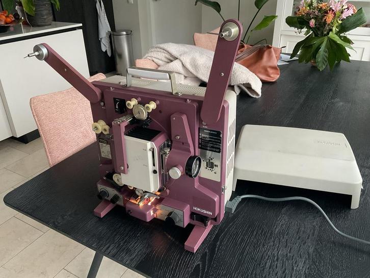 Hokushin 16mm filmprojector SC-10 MF (uit 1975) + film, Verzamelen, Fotografica en Filmapparatuur, Ophalen