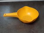 Tupperware hand vergiet geel, Huis en Inrichting, Keuken | Tupperware, Ophalen of Verzenden, Gebruikt, Geel, Schaal