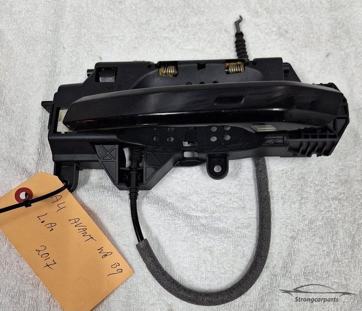 Portiergreep Audi A4 8W 8W0837811A, Auto-onderdelen, Carrosserie en Plaatwerk, Deur, Audi, Gebruikt, Ophalen of Verzenden