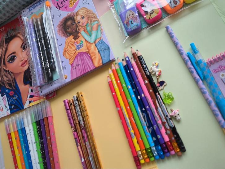 Topmodel, Hobby en Vrije tijd, Tekenen, Gebruikt, Potlood of Stift, Ophalen