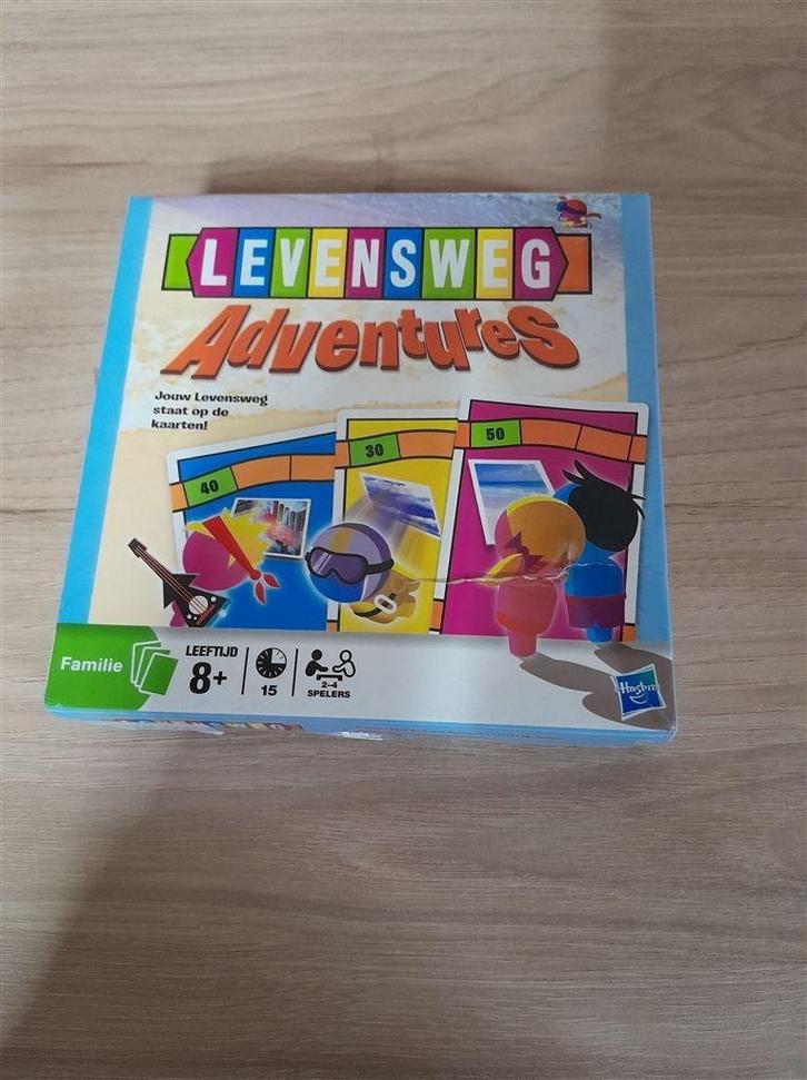 Levensweg Adventures - s3977, Hobby en Vrije tijd, Gezelschapsspellen | Bordspellen, Zo goed als nieuw, Ophalen of Verzenden